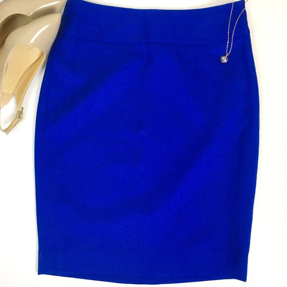 The Limited Dresses & Skirts - The Limited Dark Blue Tube Skirt - Size: 2 RN54874